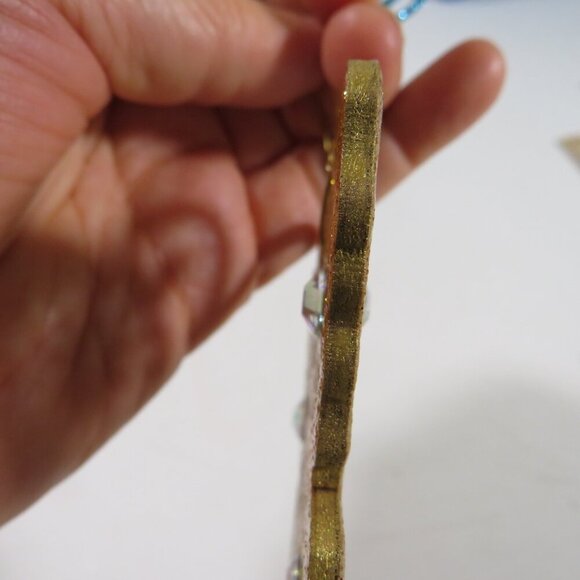 Butterfly with SUNFLOWER DESIGN Laser Cut Wooden Ornament Hangs #2 - Picture 6 of 6